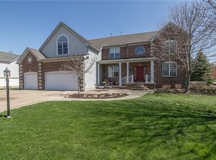 11837 Fox Grv, Strongsville, OH 44149