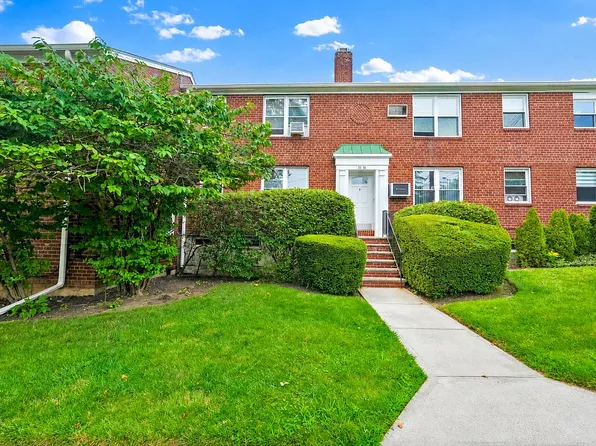 35-14 192nd St #1C, Flushing, NY 11358