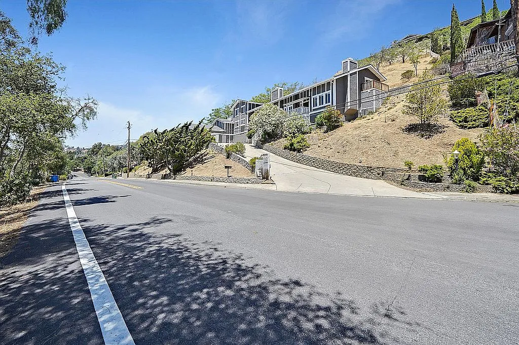 10640 Miguelita Rd photo 1