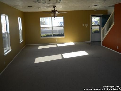 3rd image of 810 S Ellison Dr