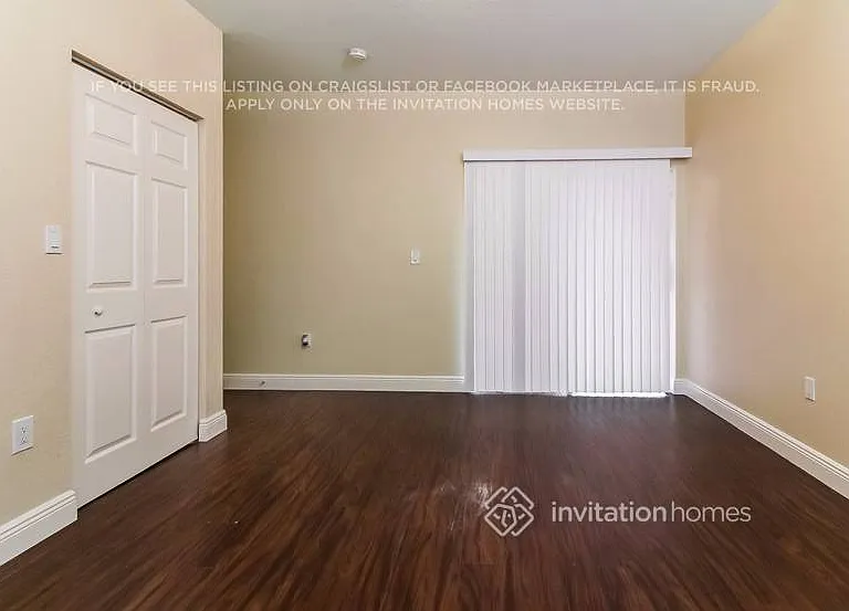 8723 NW 142nd Ln — Photo 8