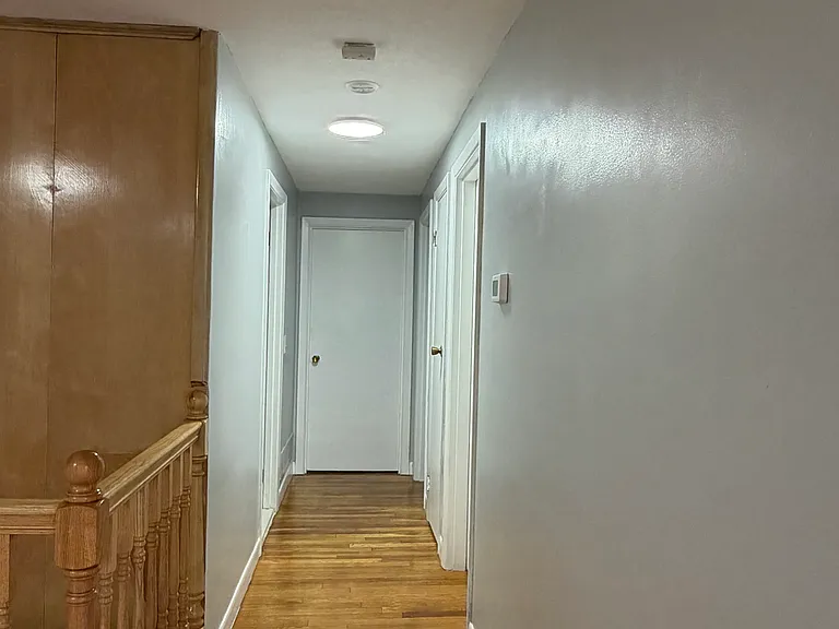 51 Winthrop Rd — Photo 16