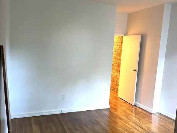 520 East 88th Street image 6 of 7