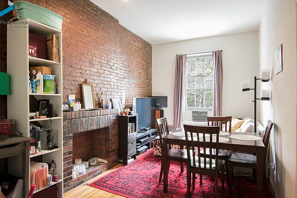 Rented by FirstService Realty (legacy) | media 10