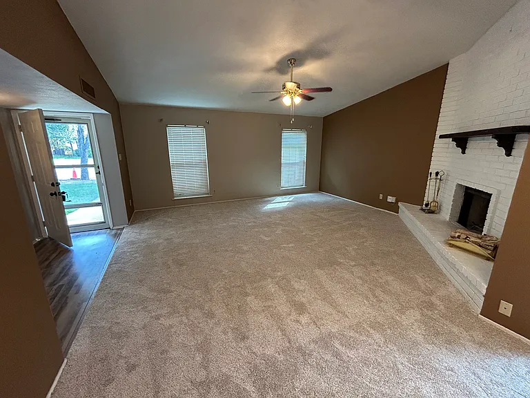 4908 Wagner Dr — Photo 8