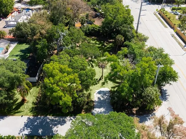 4717 Crystal Ave #29, Sarasota, FL 34231