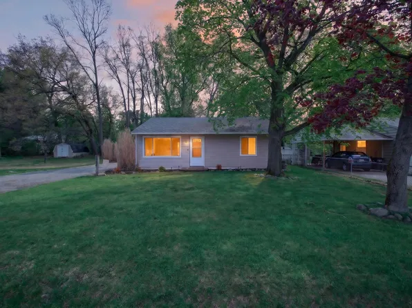 3455 Acacia Blvd, Jackson, MI 49203
