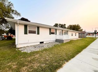 909 W Benjamin Ave, Norfolk, NE 68701