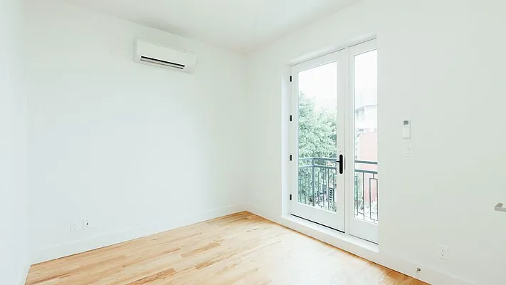 Rented by Nooklyn NYC LLC | media 2