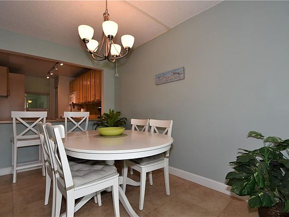 5th image of 5300 NE 24th Terrace #406C