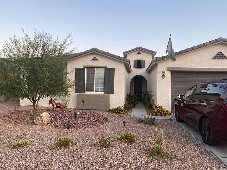526 Ranch Rd — Photo 2