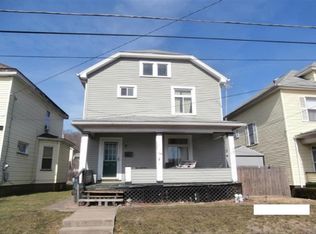 1709 Maple Ave, Wellsville, OH