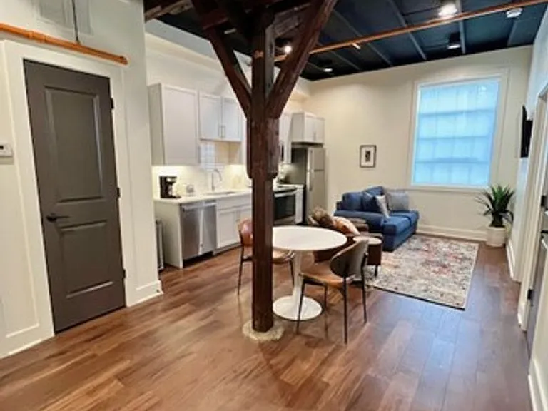 Franklin Lofts — Photo 20