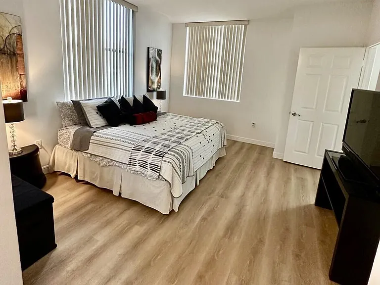 888 S Douglas Rd #1015 — Photo 11