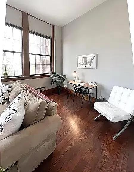 917 Madison St #209 — Photo 3