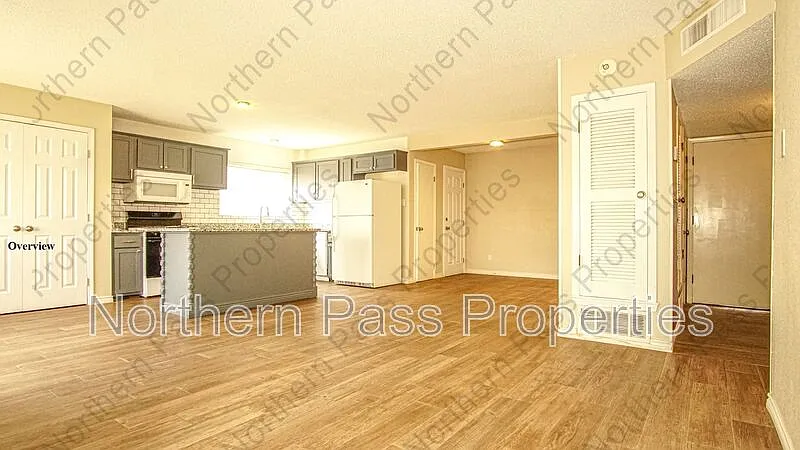 3 bed, 2.0 bath, 1248 sqft, $1,495 — Photo 4