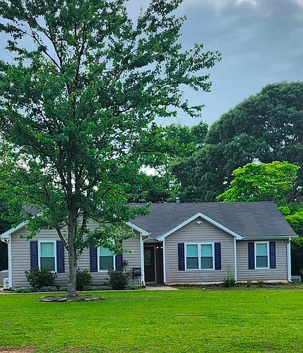 15 Laura Way Photo 1