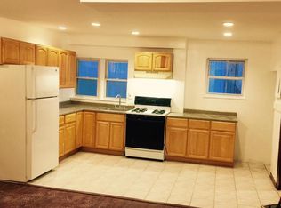 26 Kensington Ave, Staten Island, NY 10305