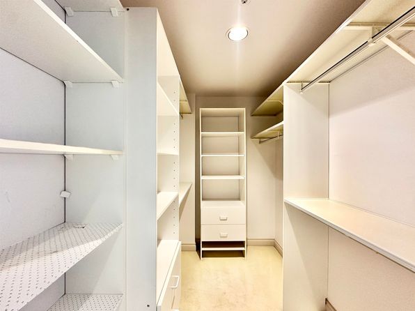 6 bedroom rental in Vancouver — photo 20