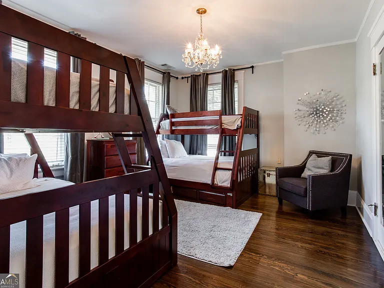524 Seminole Ave NE — Photo 43