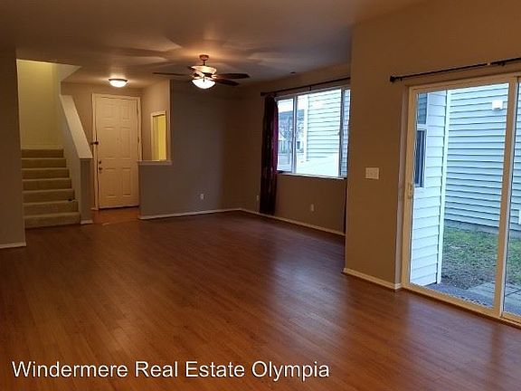 4th image of 7628 Rushmore Ave NE