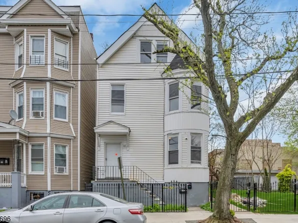 386 21St St, Irvington Twp., NJ 07111