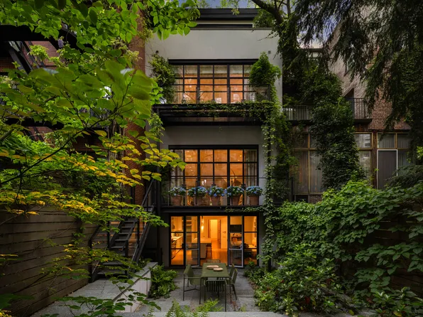 344 West 22nd Street image 28 of 28