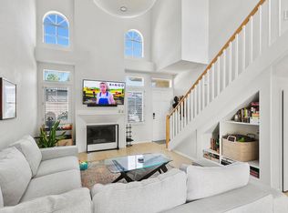 2575 Elden Ave #2, Costa Mesa, CA 92627