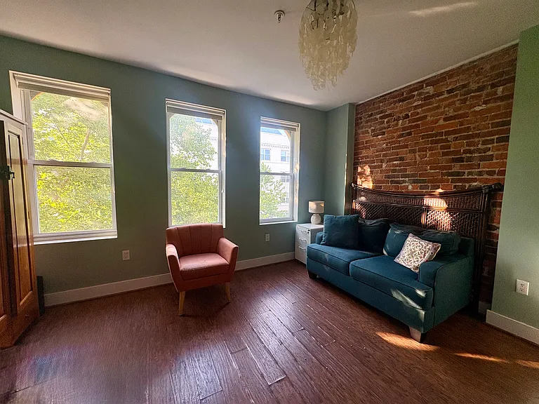 1200 Monroe St NW #B — Photo 11