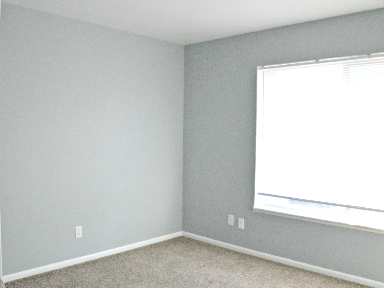 Danbury Place Apartments — Photo 3