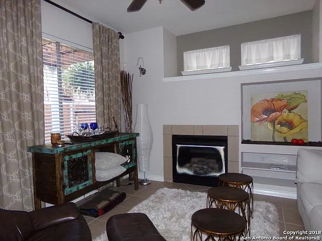 1231 Whitby Tower — Photo 6