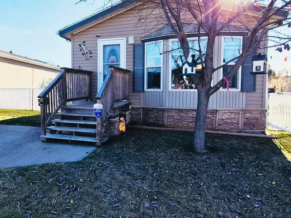 245 Oak Wood Dr NW, Edmonton, AB T6P 0A4