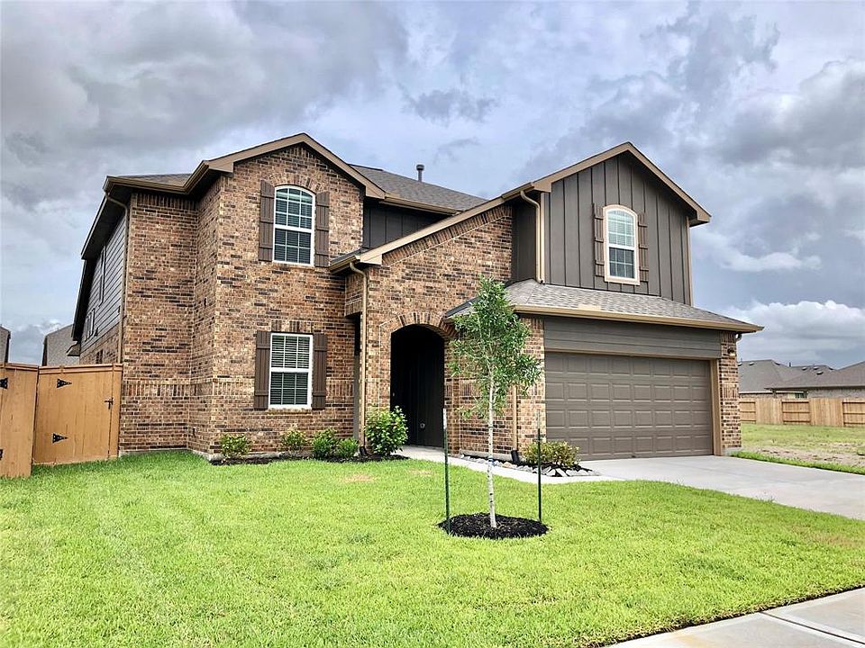 1st image of 15434 Aberdeen Wood Dr