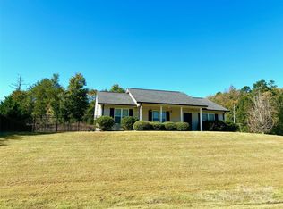 1075 Arrowhead Dr SE, Concord, NC 28025