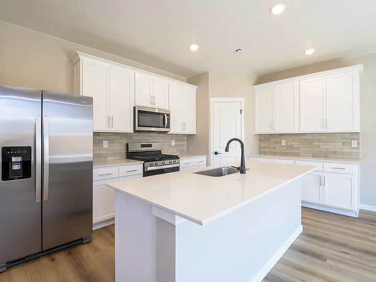 17942 E 94th Pl — Photo 5