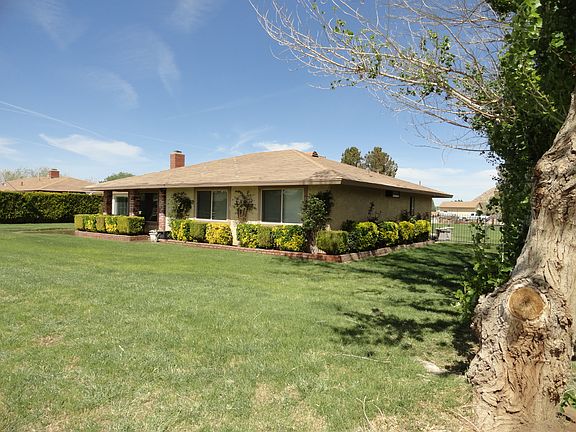 3rd image of 15615 Lanfair Ave