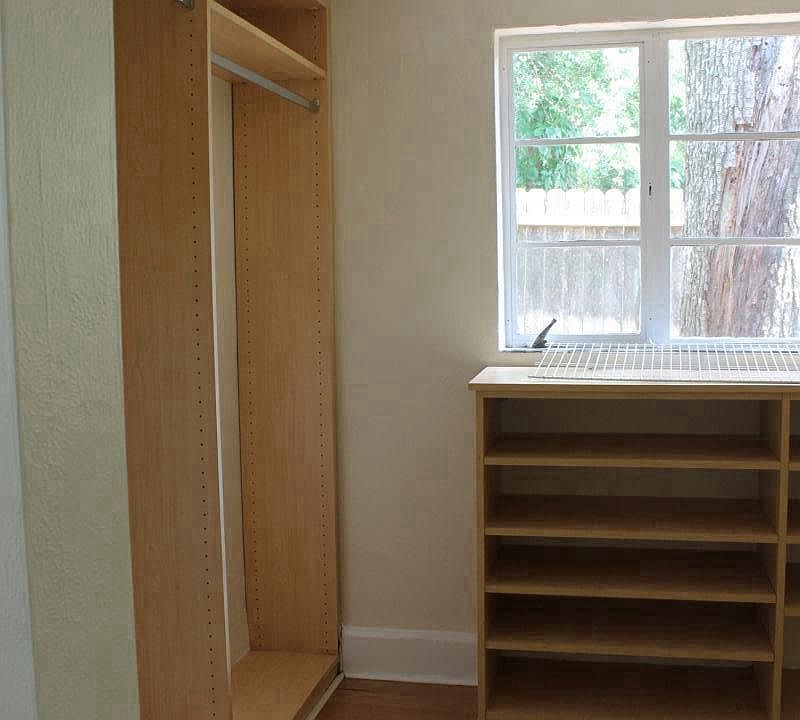 Large walk- in closet