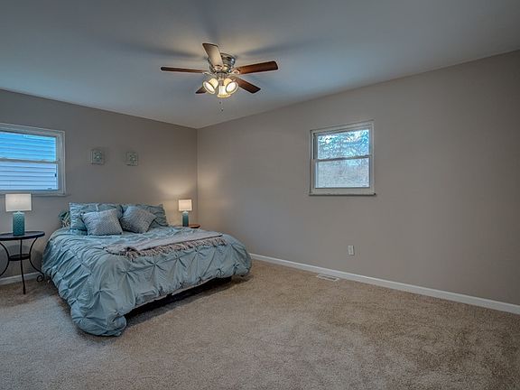 5th image of 3540 Jacqueline Dr