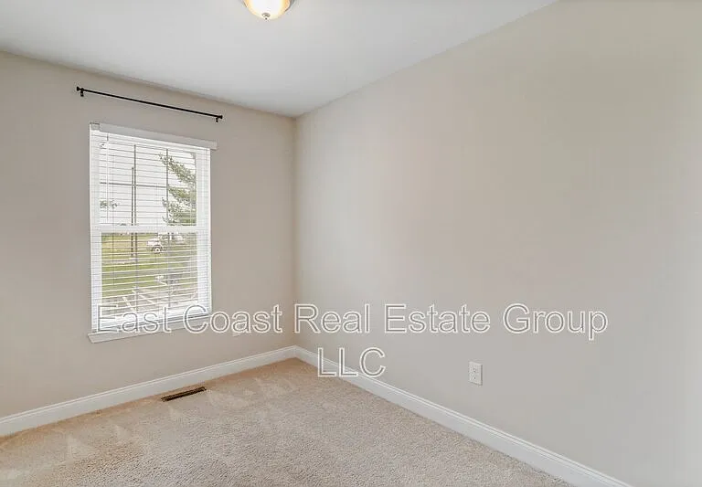 575 Lancaster Pl — Photo 21