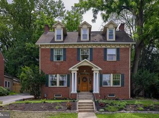 484 Country Club Rd, York, PA 17403