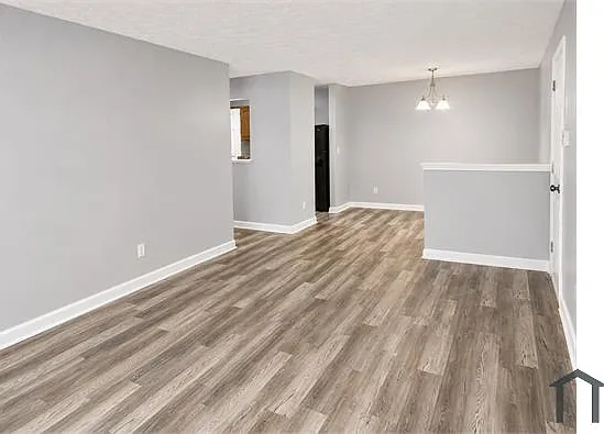 3 bed, 1700 sqft, $1,700 — Photo 3