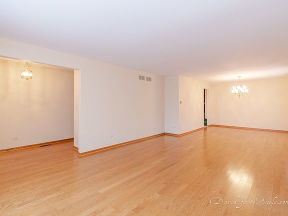 3rd image of 2938 Becket Ave