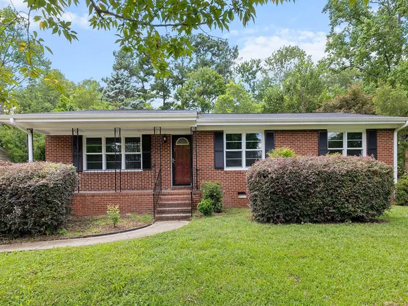 3729 Arrowwood Dr, Raleigh, NC 27604
