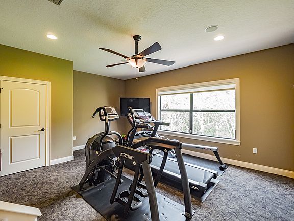 5th image of 155 Ellington Pl