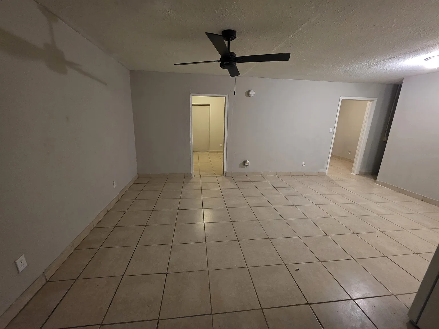 2 bed, 700 sqft, $1,050 — Photo 4