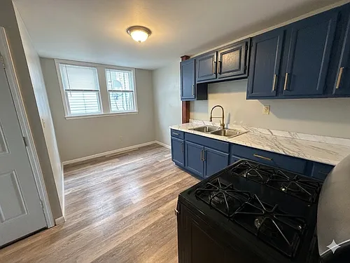 467 Fargo Ave #3 Photo 1