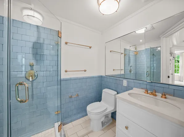 522 East 89th Street image 38 of 41