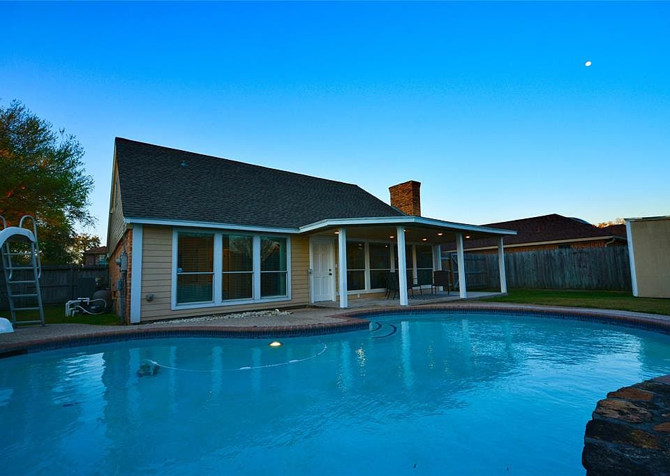 1st image of 701 Kingston Ct