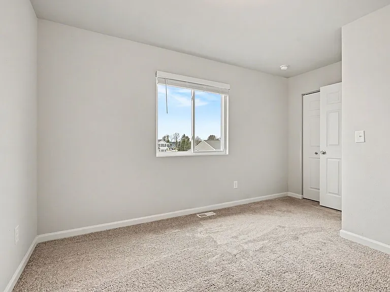 1630 Roosevelt Ct — Photo 15