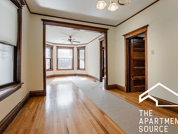 5th image of 3270 W Wrightwood Ave #2
